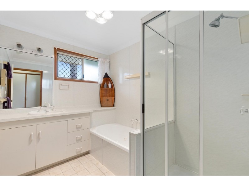 92 Donovan Crescent, Gracemere QLD 4702