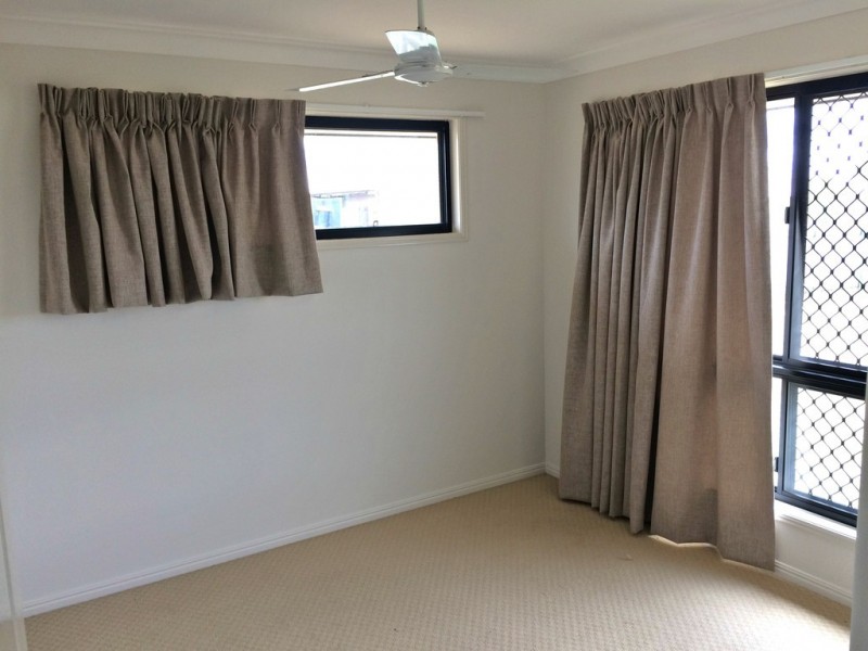 1 Riley Drive, Gracemere QLD 4702