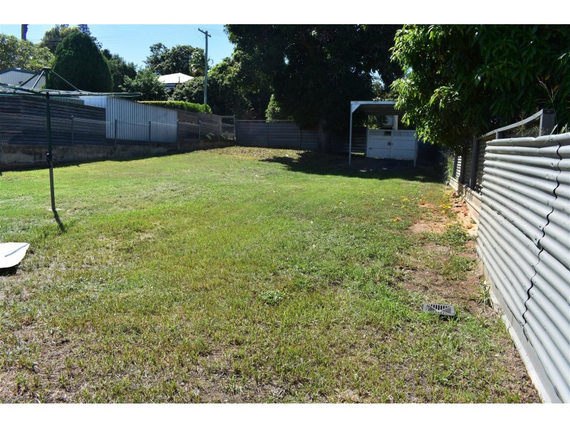81 James Street, Mount Morgan QLD 4714