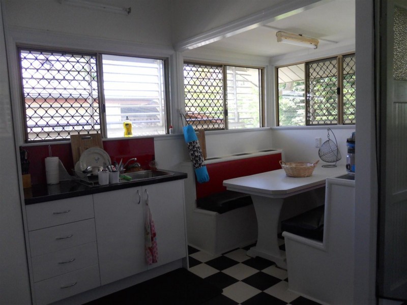 33 Spencer Street, The Range QLD 4700