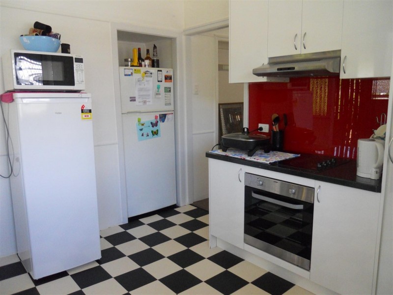 33 Spencer Street, The Range QLD 4700