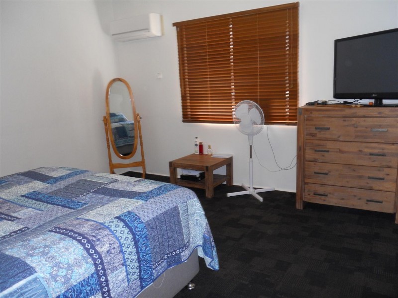 33 Spencer Street, The Range QLD 4700