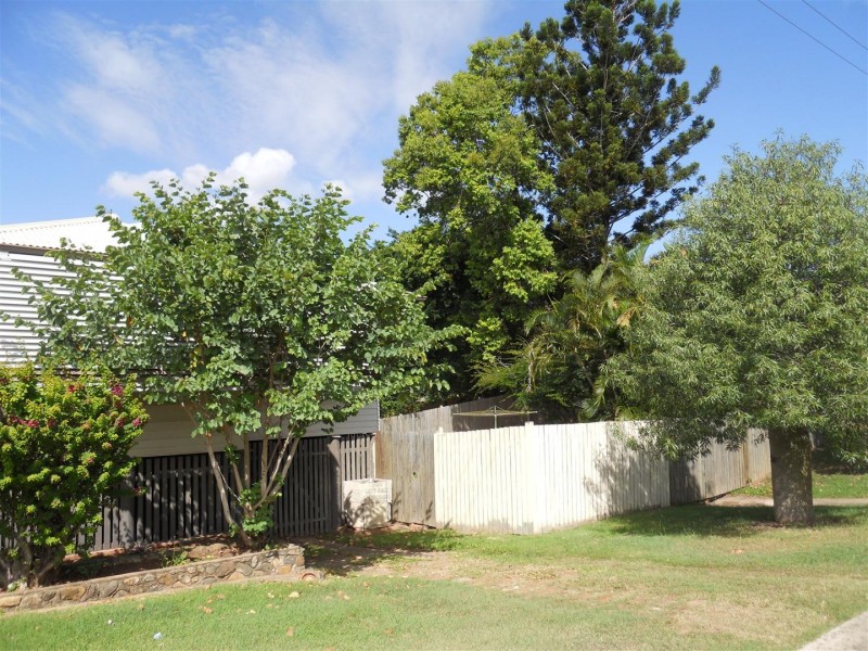 33 Spencer Street, The Range QLD 4700