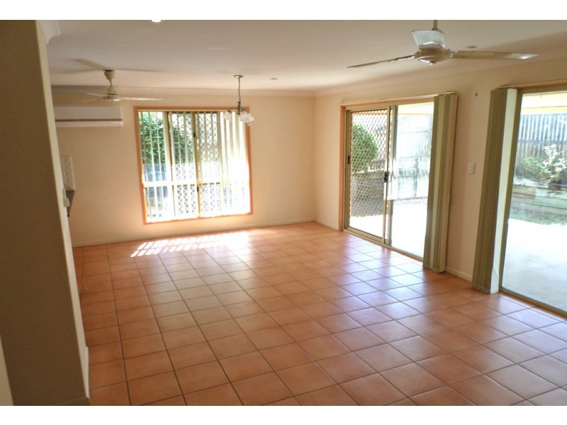 33 Dunnett Street, Gracemere QLD 4702