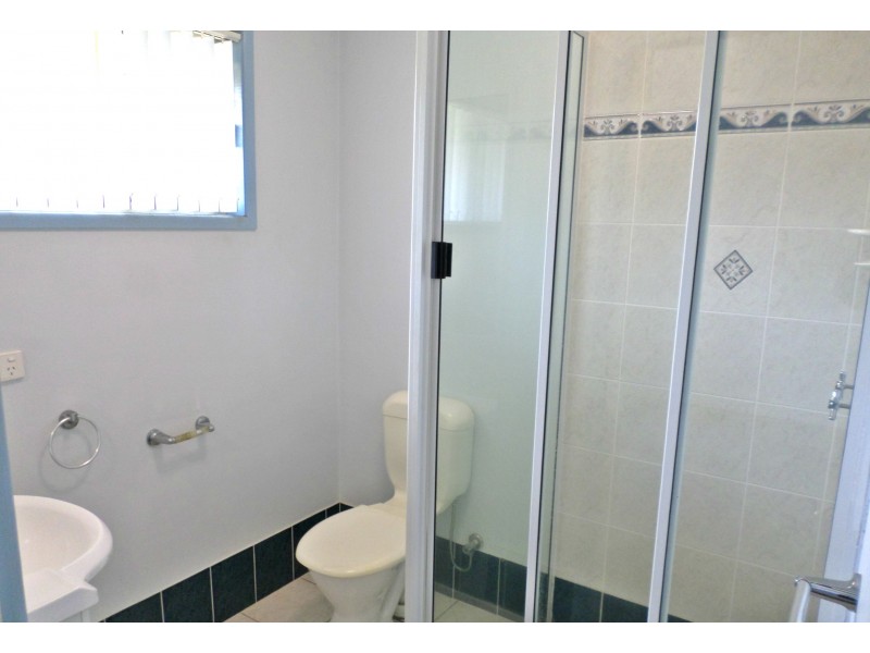 33 Dunnett Street, Gracemere QLD 4702
