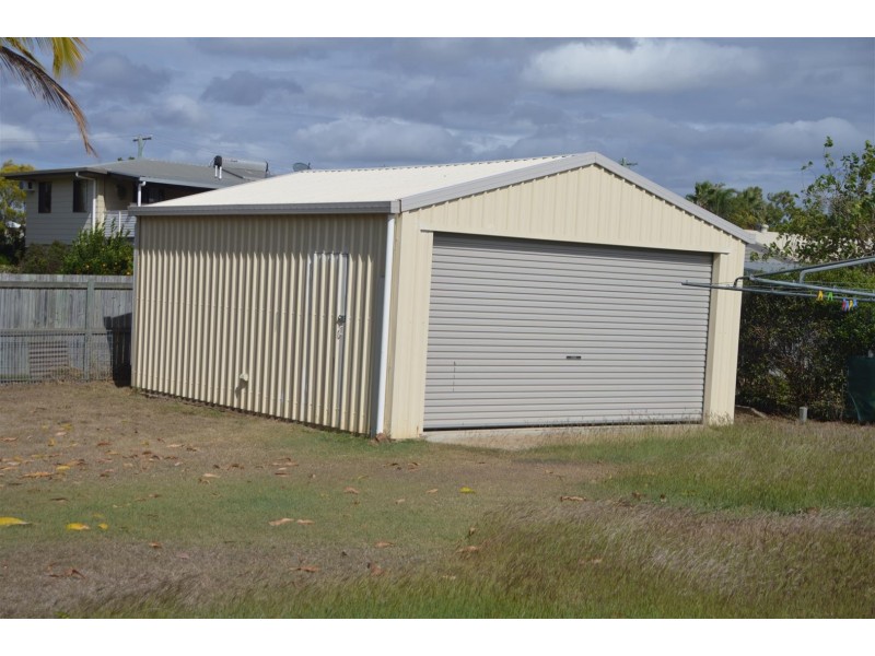 16 Gleeson Close, Gracemere QLD 4702