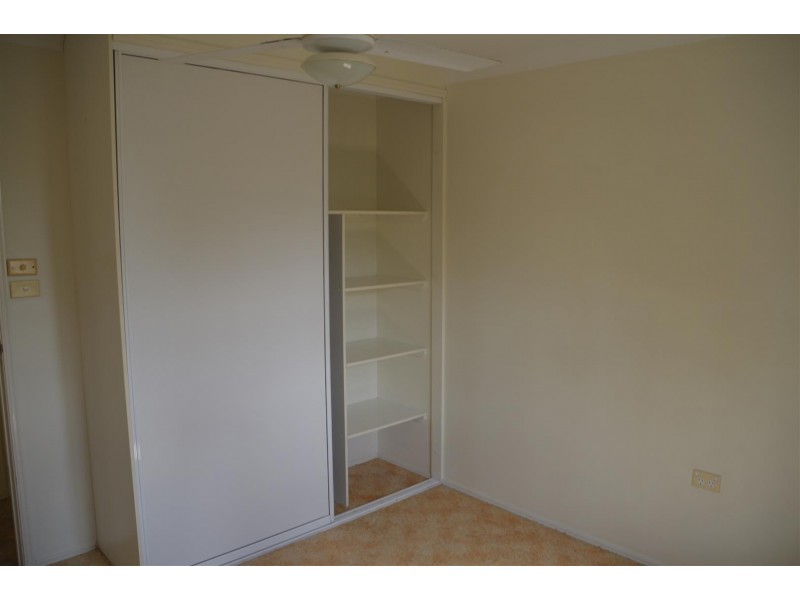 16 Gleeson Close, Gracemere QLD 4702