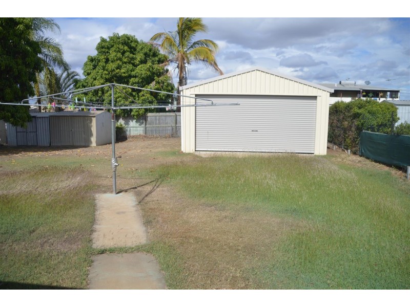 16 Gleeson Close, Gracemere QLD 4702