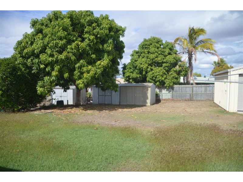 16 Gleeson Close, Gracemere QLD 4702