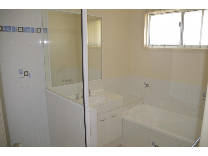 47 Bland Street, Gracemere QLD 4702