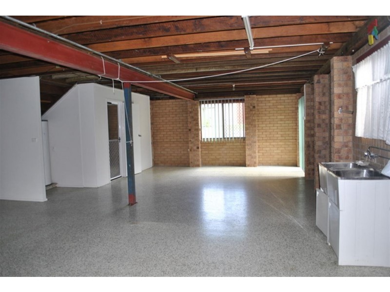 2 Clara Place, Gracemere QLD 4702