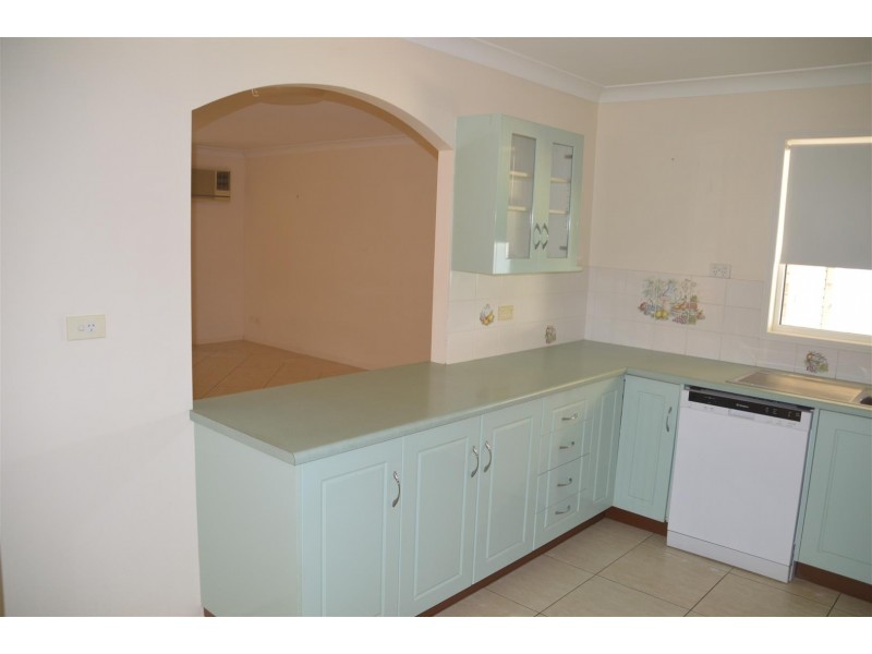 106 Donovan Crescent, Gracemere QLD 4702