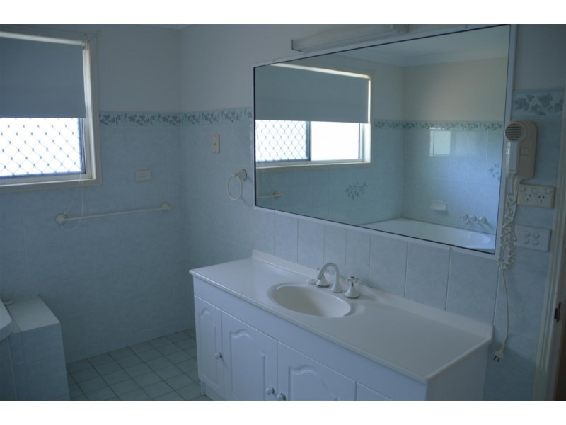 106 Donovan Crescent, Gracemere QLD 4702