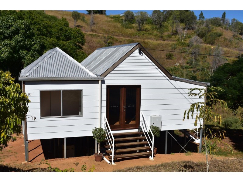 90 Darcy Street, Mount Morgan QLD 4714