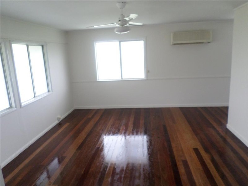 10 Fisher Street, Gracemere QLD 4702