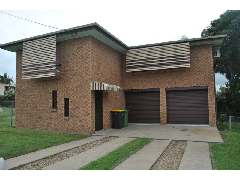 2 Clara Place, Gracemere QLD 4702