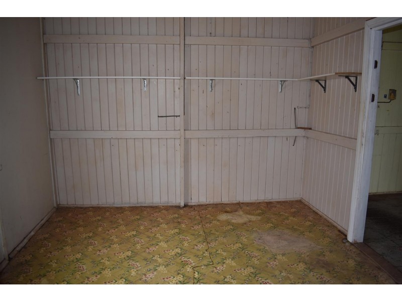 17 -19 Leichhardt Hwy, Wowan QLD 4702
