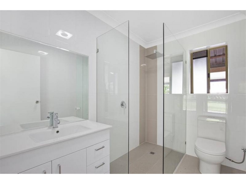 107 Julie Ann Drive, Glendale QLD 4711