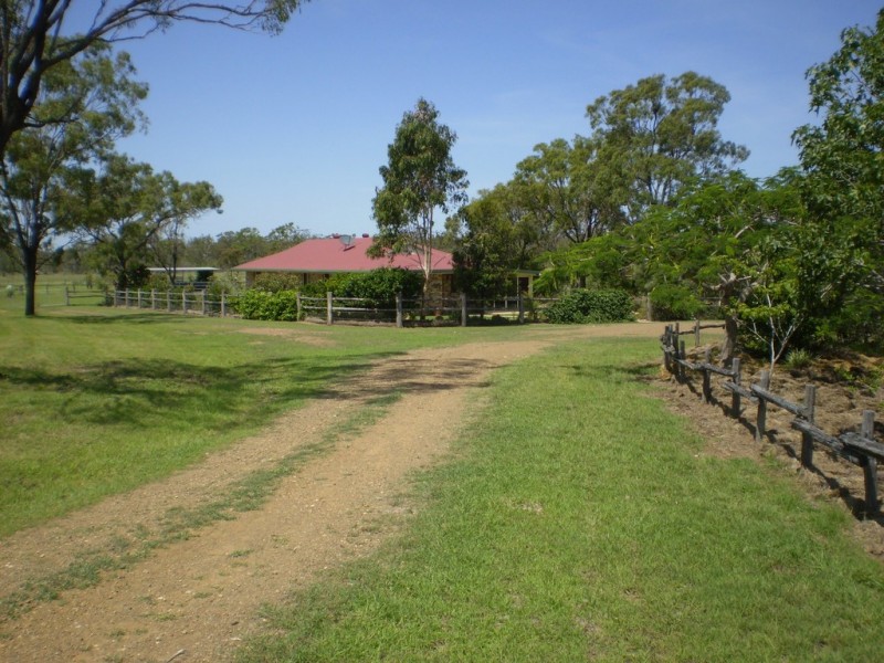 32 Rayner Road, Alton Downs QLD 4702