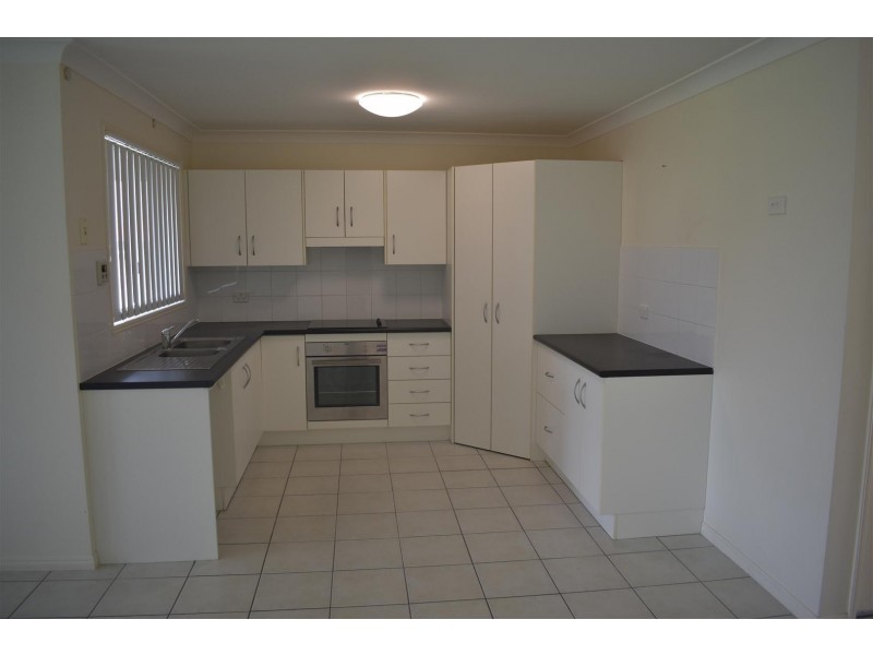 13 Riley Drive, Gracemere QLD 4702