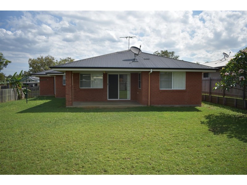 13 Riley Drive, Gracemere QLD 4702