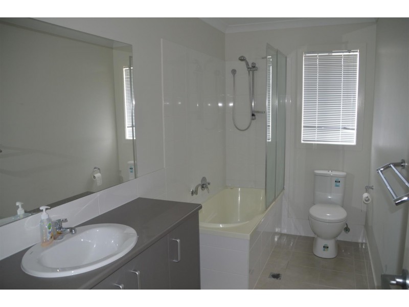 3 Horwell Street, Gracemere QLD 4702