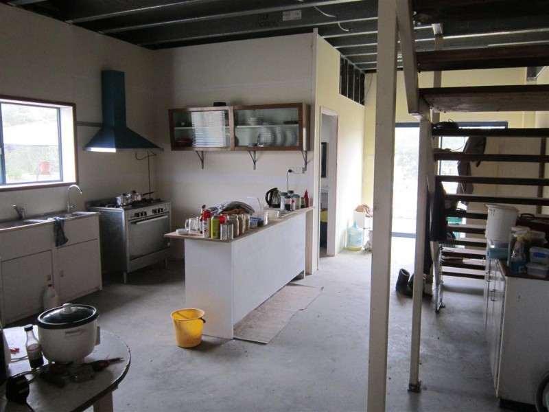 111 Capricorn Highway, Westwood QLD 4702