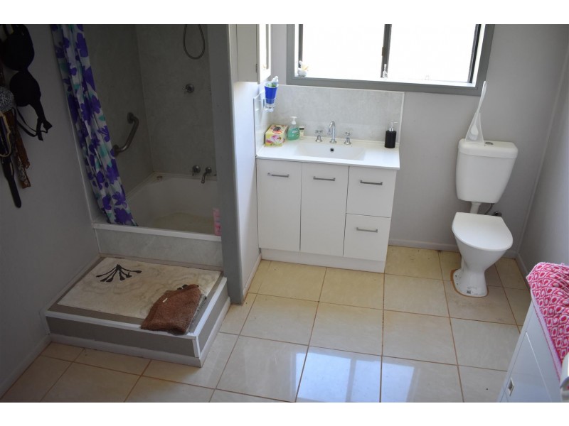 4 Wyvills Road, Moongan QLD 4714