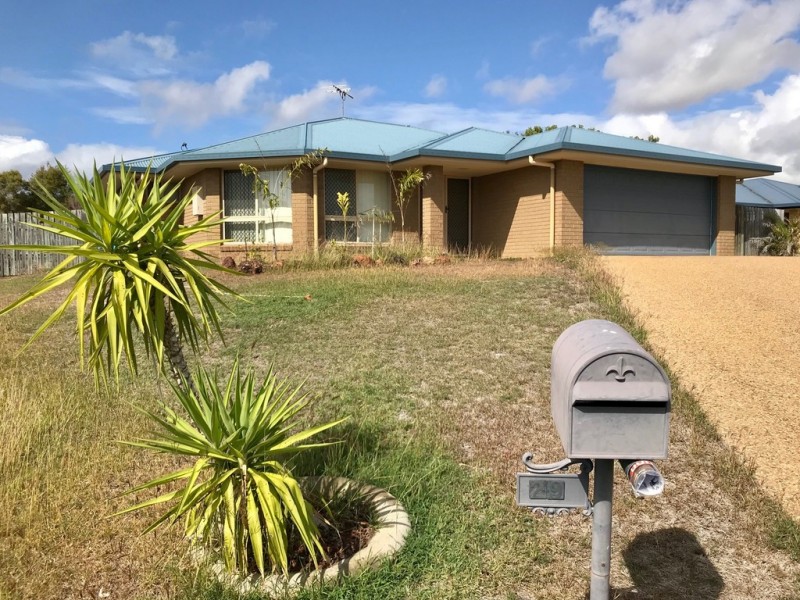 29 Seonaid Place, Gracemere QLD 4702
