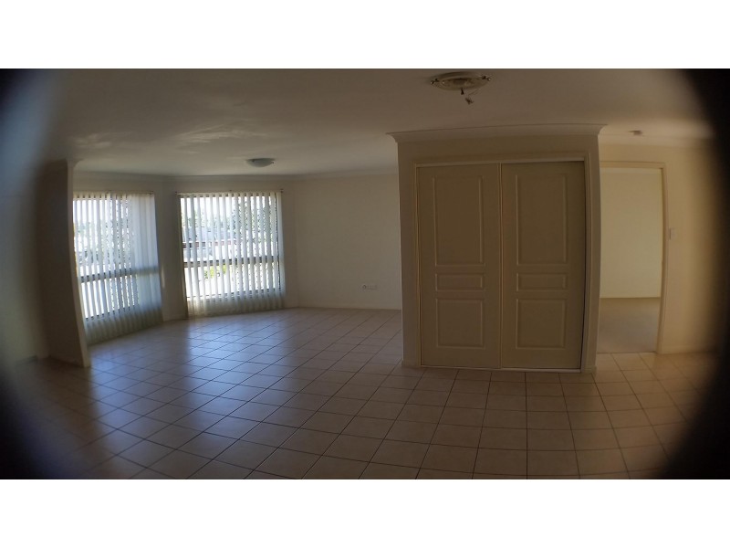 29 Seonaid Place, Gracemere QLD 4702