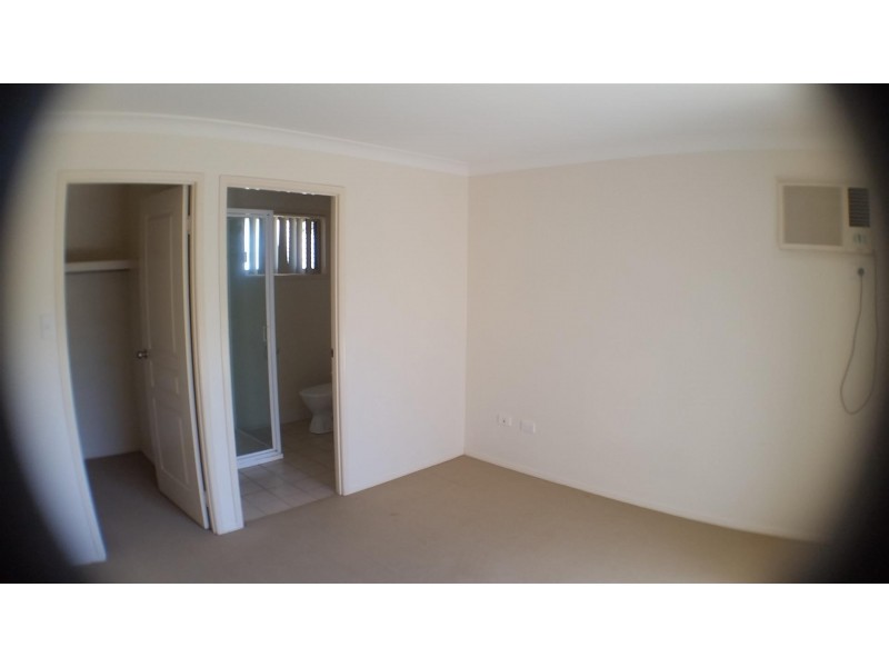 29 Seonaid Place, Gracemere QLD 4702