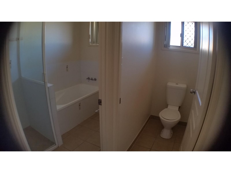 29 Seonaid Place, Gracemere QLD 4702