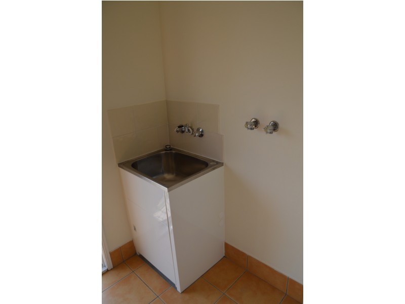 102 DONOVAN CRESCENT, Gracemere QLD 4702