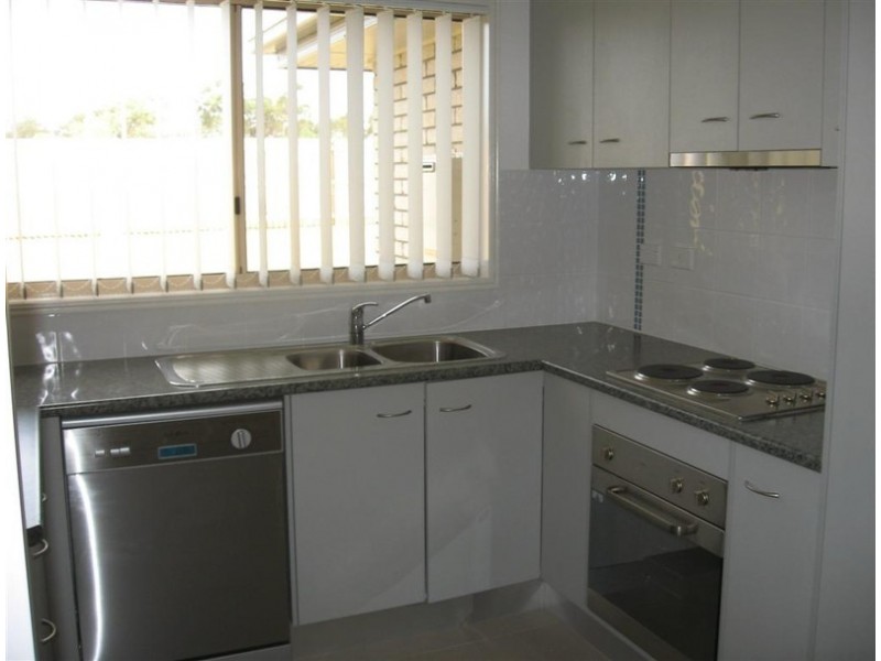 2 Corella Drive, Gracemere QLD 4702