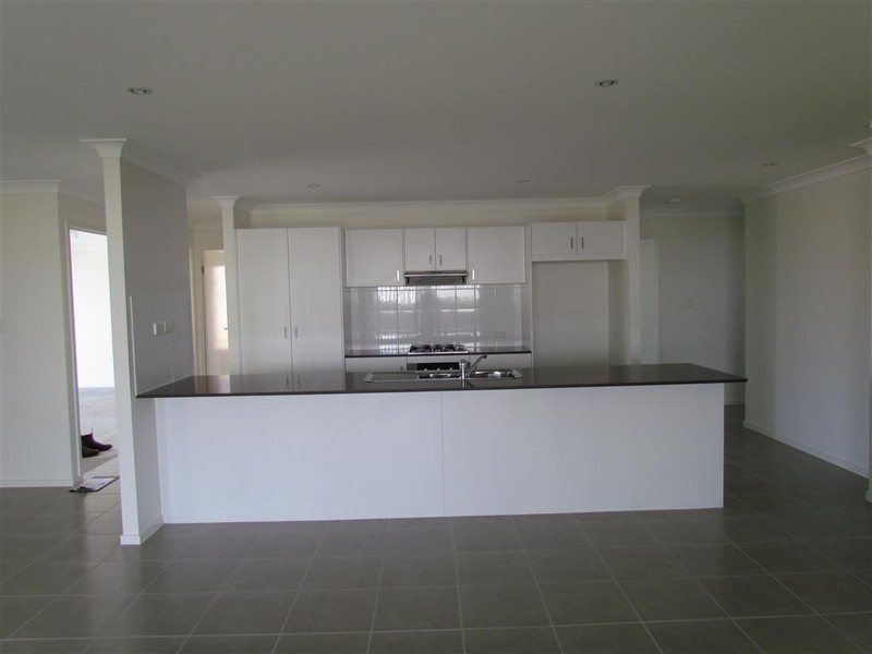 10 Tawarra Crescent, Gracemere QLD 4702