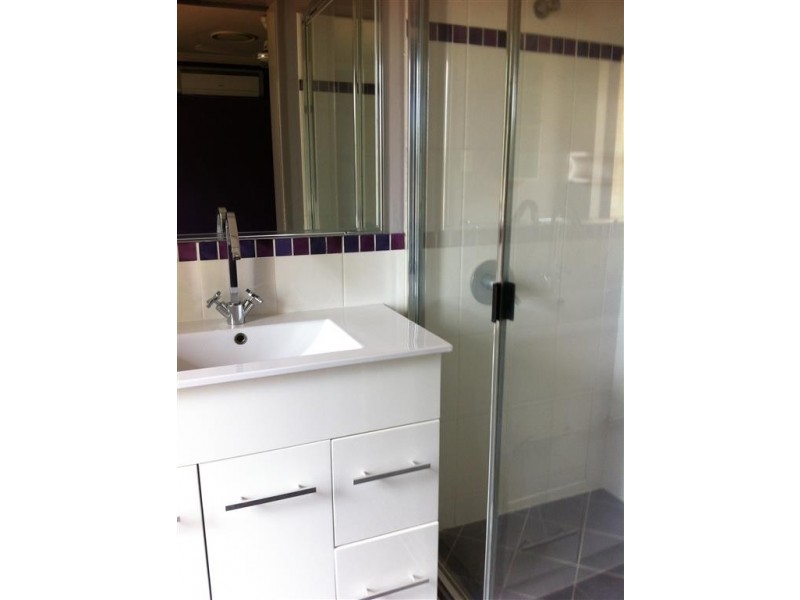 6 Sturt Street, Gracemere QLD 4702