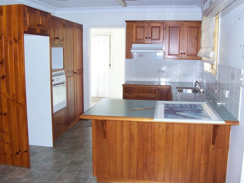 42 Fisher Street, Gracemere QLD 4702