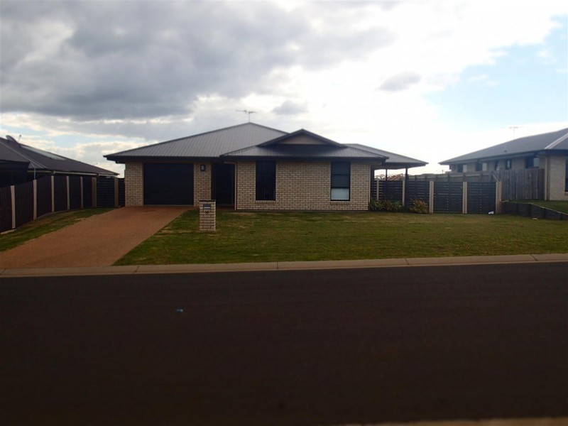 16 Emery Street, Gracemere QLD 4702