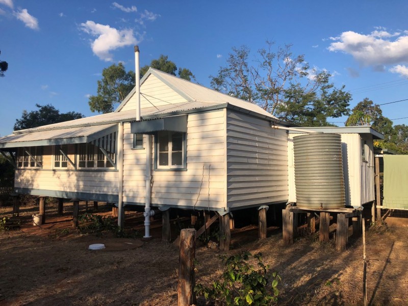 37 Elizabeth Street, Duaringa QLD 4712