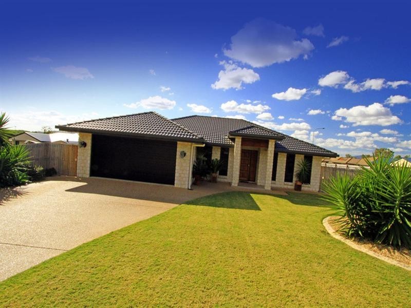 8 BREAKSPEAR STREET, Gracemere QLD 4702