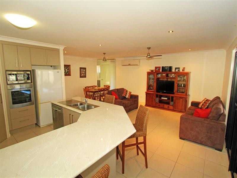 8 BREAKSPEAR STREET, Gracemere QLD 4702