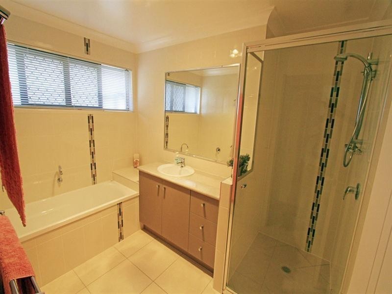 8 BREAKSPEAR STREET, Gracemere QLD 4702