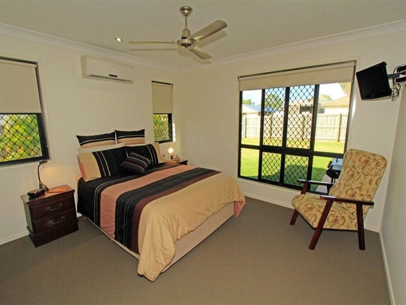 8 BREAKSPEAR STREET, Gracemere QLD 4702