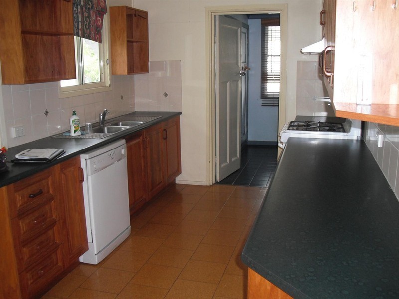 166 West Street, Allenstown QLD 4700