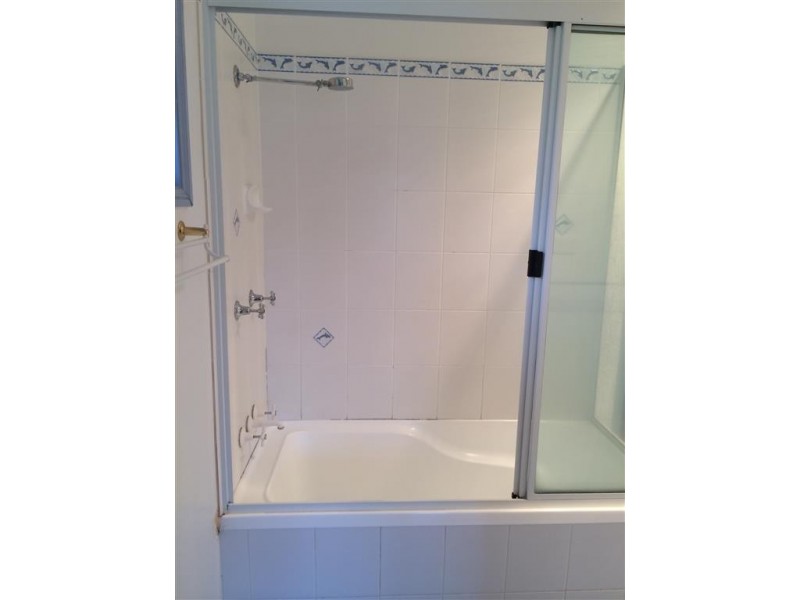 12 Rosewood Avenue, Gracemere QLD 4702