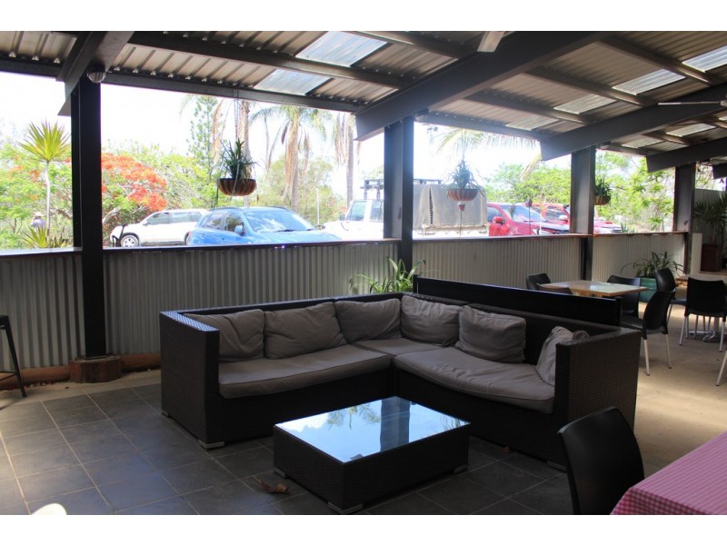 55739 Bruce Highway, Raglan QLD 4697