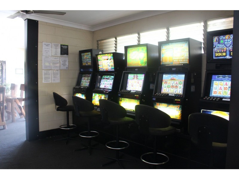 55739 Bruce Highway, Raglan QLD 4697