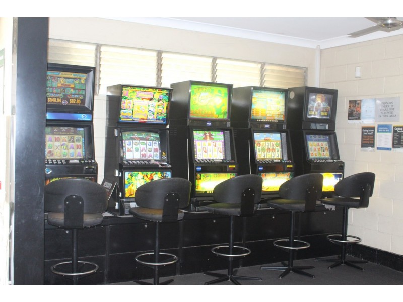 55739 Bruce Highway, Raglan QLD 4697