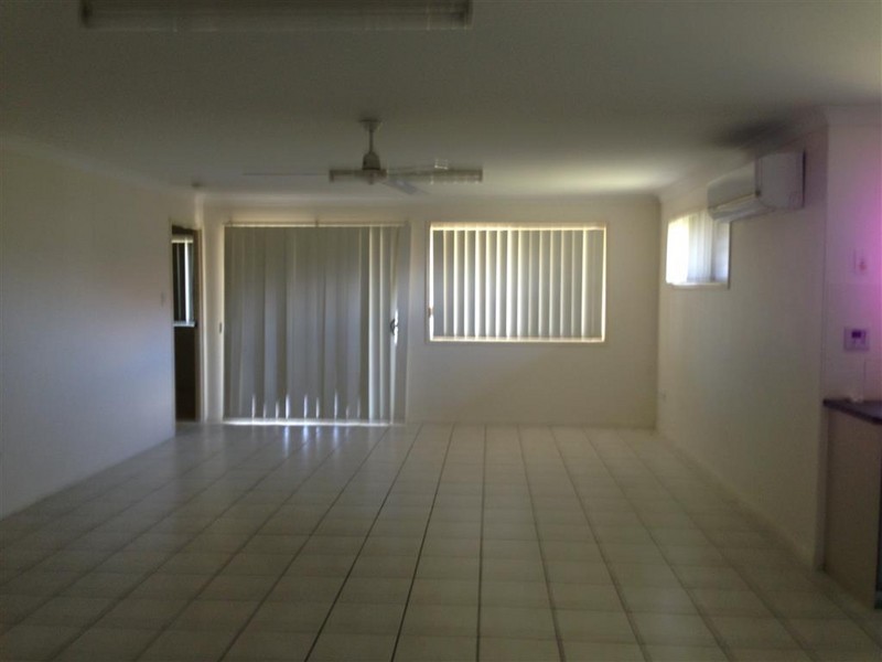 3 Seonaid Place, Gracemere QLD 4702