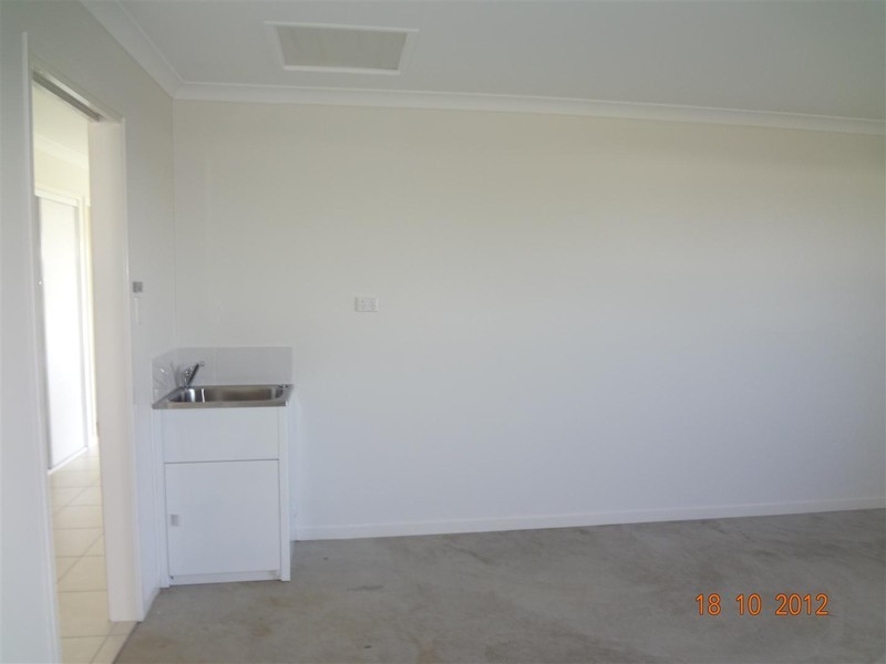 4  Marc Crescent, Gracemere QLD 4702